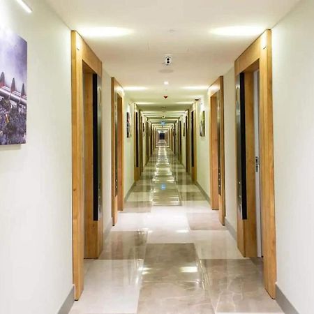 Sea View Apart-Hotel Orbi Twin Towers 1413 باتومي المظهر الخارجي الصورة